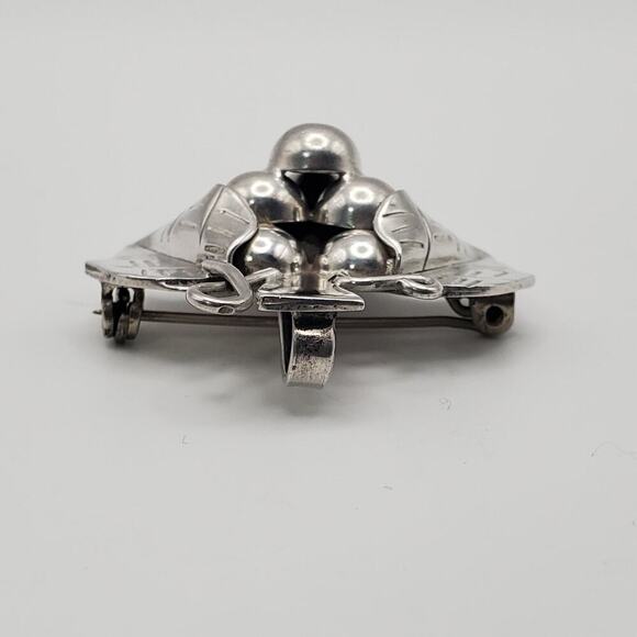 Vintage 925 Taxco Mexico Sterling Silver Grapes Brooch / Pendant - Picture 4 of 8